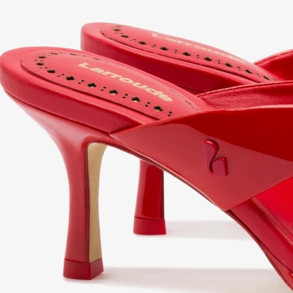 ❤️🔹️Larroude 🔹️Gaia Patent Leather Heeled Sandal In Scarlet Leather - Picture 3 of 5
